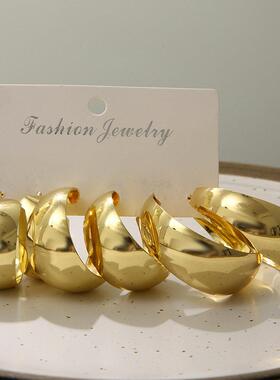gold personalized C-shaped earring set 3-piece set
