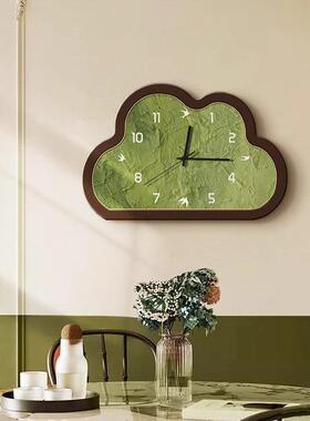 绿色云朵中古风客厅挂钟2025新款高级挂墙桌面钟表摆台式静音时钟