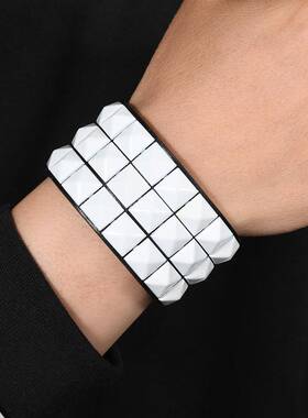 朋多色四方钉PU手链色HM-10076 皮革手链 混批 仿皮手链 热克销皮