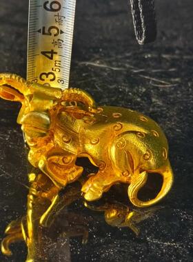 复古纯铜鎏金仿金牛 黄铜工艺品 文创市集民间旧藏古玩老物件摆件