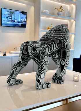 寓意好的摆件客厅轻奢高档积木行走大猩猩立体模型玩家收藏手办创