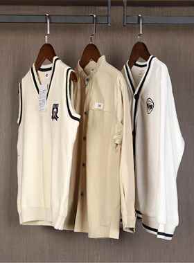 样板房衣帽间中大童男孩房衣服上衣衬衫软装陈列男童服饰合集衣柜