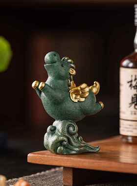 国潮风彩金阳光彩虹小白马摆件精品可养动物鱼缸造书房桌面装饰品