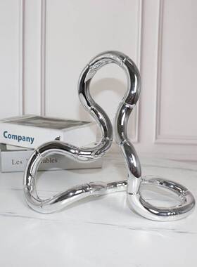 现代轻奢电视柜摆件家居客厅创意银色缠绕环形摆设样板间软装饰品