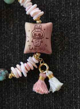 原创粉贝随形隔片手串搭配天然象牙果爱心血柏拉布布饼干铜配羽毛