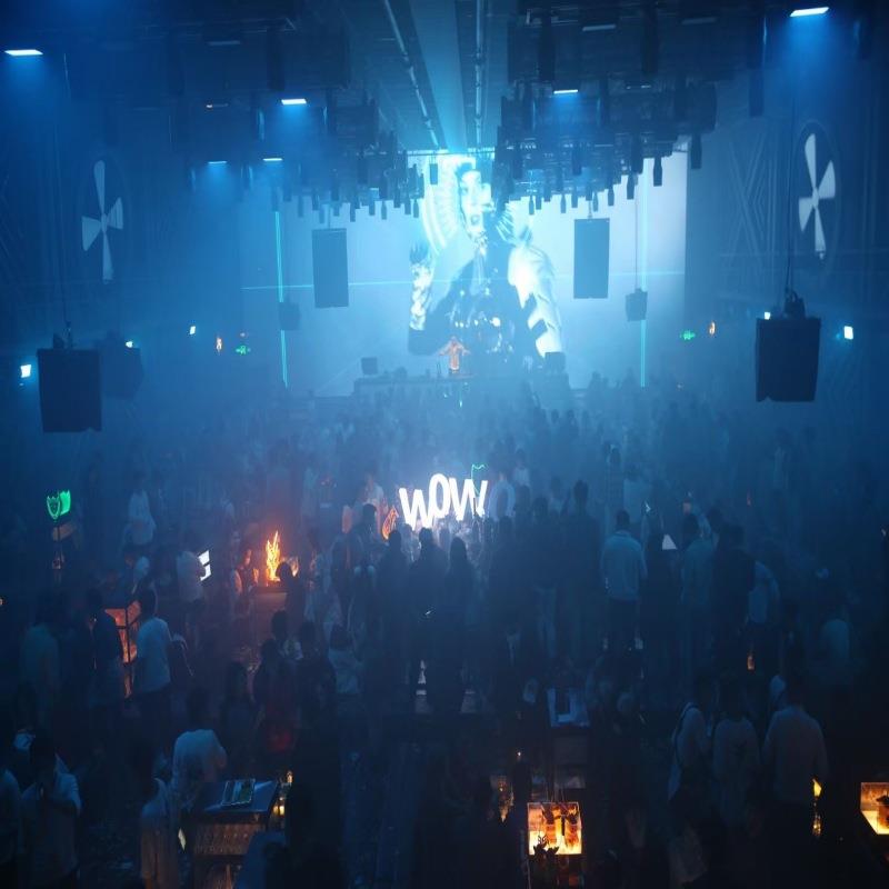 Shenzhen KTV audio set shake bar audio installation professional speakers music clear bar deep slow bar 681 speaker manufacturer