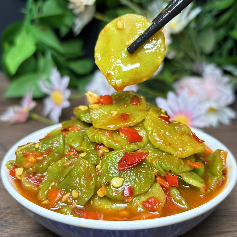 江西小青坛脆莴笋香辣超下饭菜竹香飘飘辣椒酱咸菜泡菜酱腌菜贡菜
