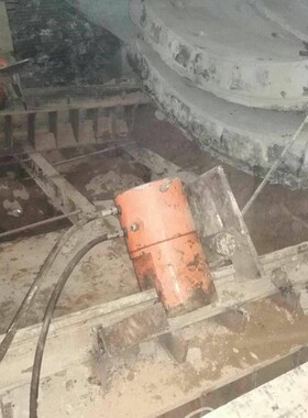500T在轨重物推移机 钢轨变压器推移千斤顶 液压同步盾构推进器