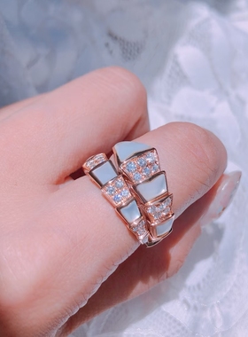 公价13.4万】99新宝格丽玫瑰金贝母镶钻蛇骨戒指AN857081码数咨询