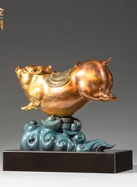 铜金岁月飞猪献瑞黄铜摆件生肖猪新居乔迁送礼品玄关酒柜装饰摆件