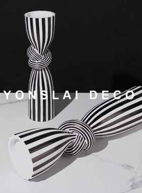 现代简约家居客厅黑白条纹创意轻奢摆件售楼处软装饰品样板房间