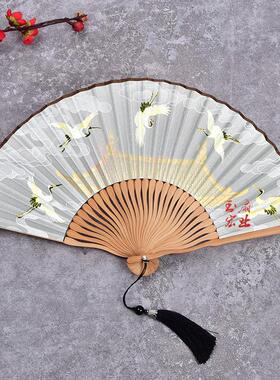 风女士中国扇子扇子舞蹈汉服竹雕