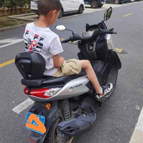 适用于 于山叶兴鹰125 2016-2025NMAX155改装铝合金哑黑后靠背靠 - 图1