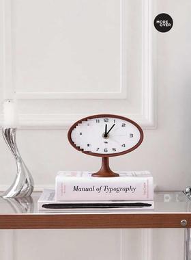 橄榄复古桌面钟客厅卧室玄关实木摆件台式轻奢家居装新款