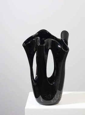 中古风经典黑色花瓣镂空黑色琉璃花瓶高端会所酒店样板间家居摆件