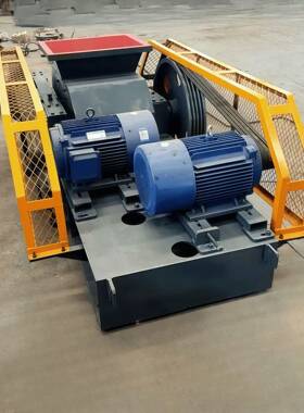 诚冠机械对辊式破碎机矿石中细破碎设备结构简出料尺寸0-3m