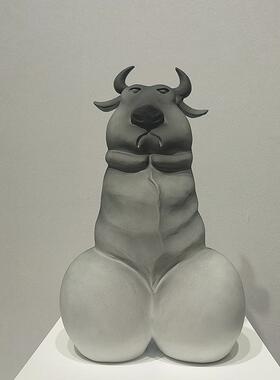 现代简约创意可爱大股牛创意家居软装摆件儿童房电视柜玄关装饰品