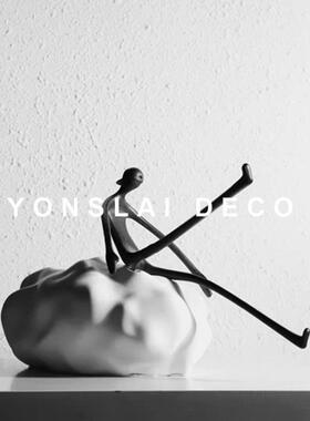 简约创意几何水晶平衡思考者抽象人物雕塑摆件玄关样板间软装饰品