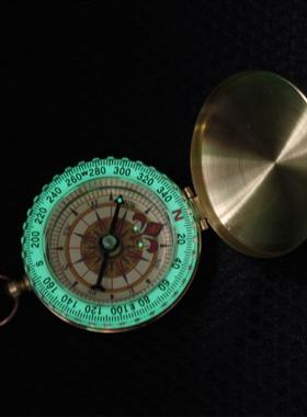 指南针家用指南针便携式户外登山野营方向不锈钢汽车用品高精度指