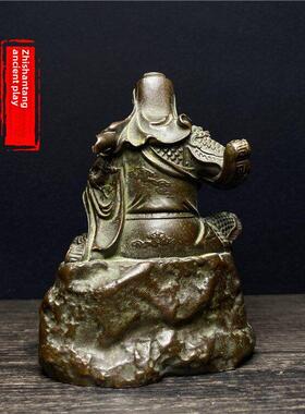古董杂铜关羽桌面小饰品关羽二业一旗饰品关羽立像桌面茶宠饰品