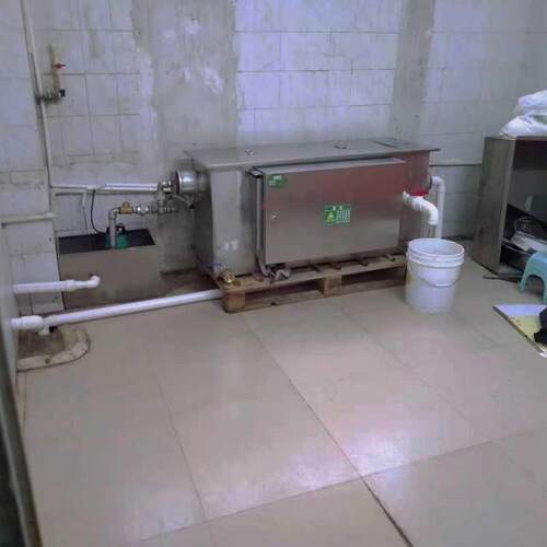 铁山源3吨油水分离器现货成品隔油池含油废水提油隔渣隔油器厂家 - 图1