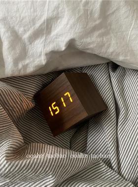 ooahz 早睡早起~木质桌面声控时钟 ins桌面摆件适合送朋友的闹钟