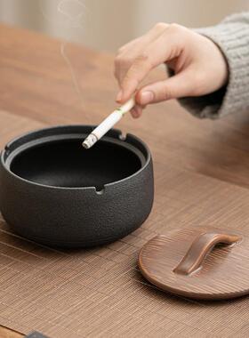 Creative large ashtray in vintage ceramic, high-end ashtray