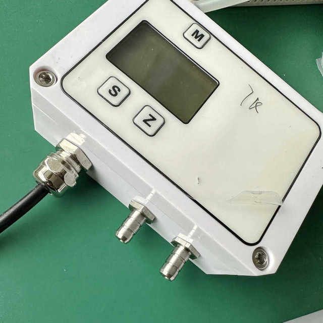 SSR digital differential pressure transmitter air pressure micro differential pressure sensor clean room air pressure sensor pressure differential meter RS485