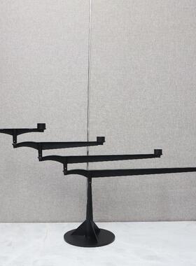 现代创意金属黑色旋转大烛台摆件样板房客厅餐厅桌面装饰品工艺品