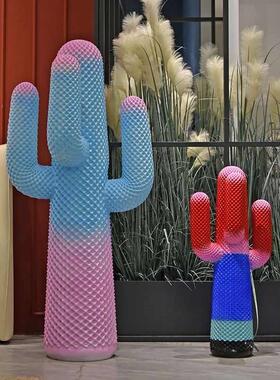 网红仙人掌衣架仙人掌雕塑商场店铺家居美陈落地网红装饰潮流摆件