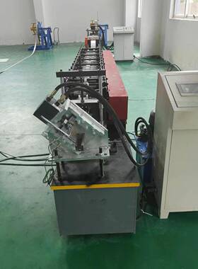 轻钢龙骨机械设备 集成装修吊顶龙骨生产机器 龙骨压瓦机