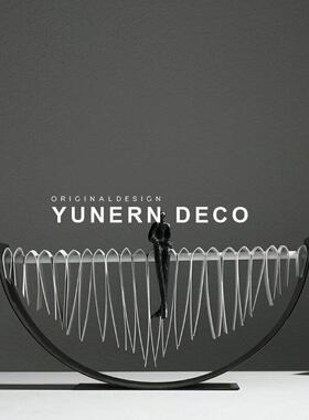 休闲现代无障碍豪华样板房入口柜人物造型饰品金属创意艺术家居软