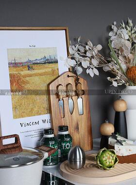 样板间厨房摆件组合软装饰品不锈钢锅具砧板花艺展厅道具现代轻奢