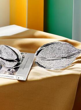 意轻奢金属豆荚2588艺术装饰装店潮流网红店样间服酒创板店软装品