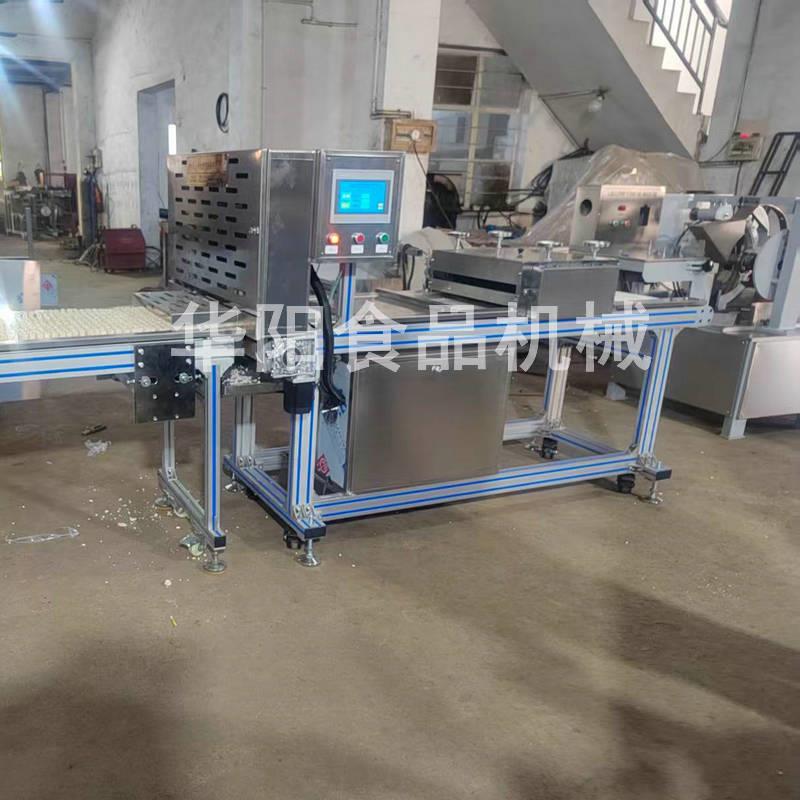 Multifunctional intelligent cutting and dicing machine candy manufacturing equipment peanut crispy snowflake crispy rice krispie candy toffee cutting