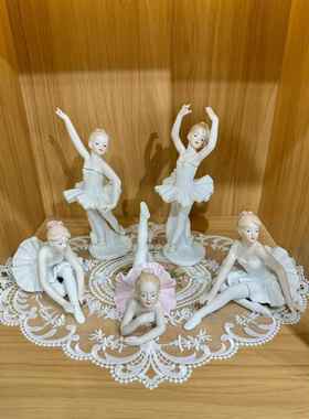 外贸西洋人物芭蕾少女雅致陶瓷人物瓷偶弹钢琴摆件桌面展厅收藏品