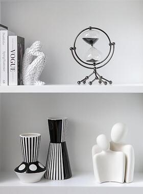 现代个性黑白抽象艺术摆件高档轻奢客厅装饰品酒柜软装高级感小众