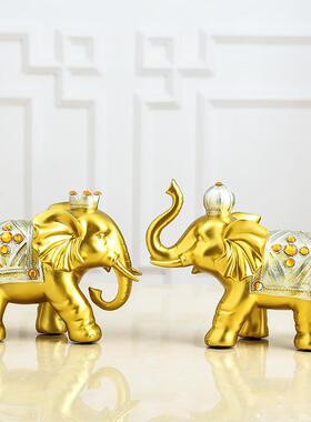 轻奢家居装饰婚庆乔迁开业礼品欧式皇冠情侣象创意桌面树脂摆件