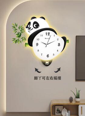熊猫钟表客厅挂钟2025新款高档挂墙时尚创意时钟挂表大气家用钟表
