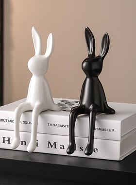 酒柜电视柜台面摆件轻奢高档治愈摆设客厅陶瓷坐姿兔装饰品高级感