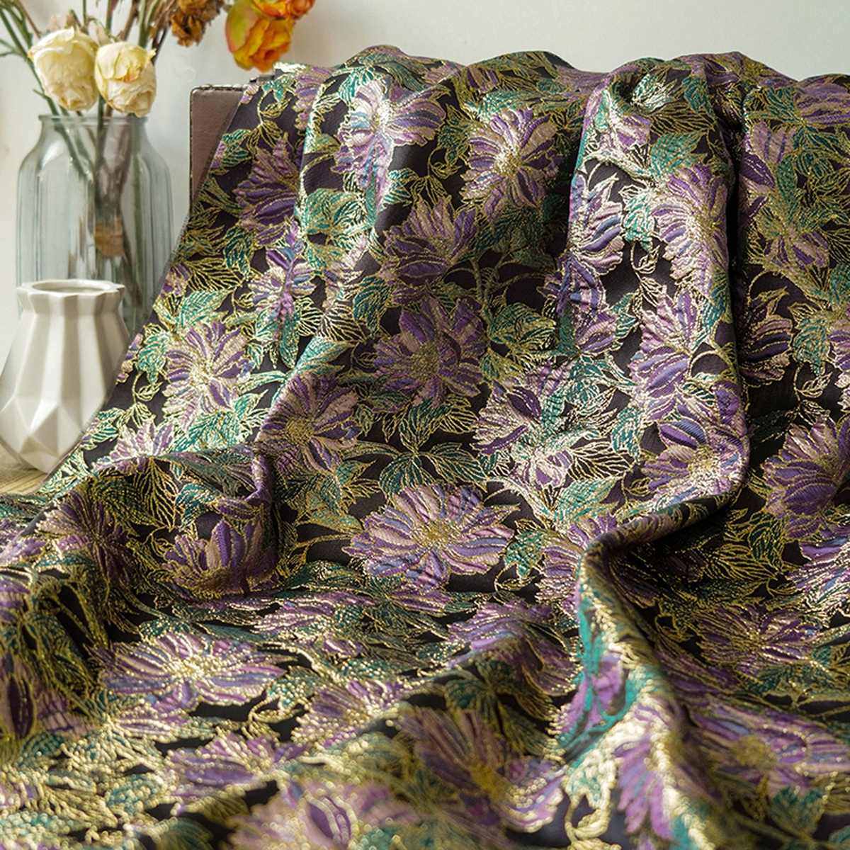 古典金丝花朵礼服包包提花面料质感时装色织挂画连衣裙装饰布料 - 图1