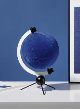 现代轻奢金属植绒树脂地球仪样板间摆件高级感售楼处书房客厅装饰