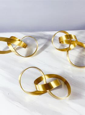 现代软装样板房民宿室内金黄多面属铜意创金色4319飘带抽象摆件设