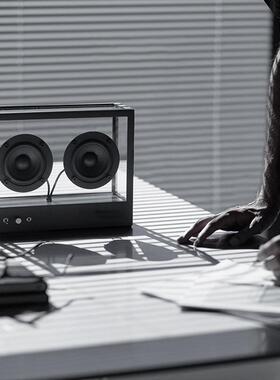 北欧简约现代家居饰品创意透明亚克力金属低音炮音响蓝牙音箱摆件