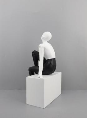 0北欧创意空山基女神人物雕塑树脂摆件玄关客厅酒店书房家居装饰