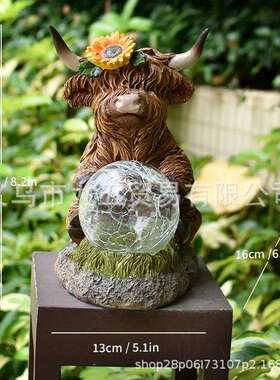 跨境新品 Solar Highland Cow Outdoor Statue with Lantern