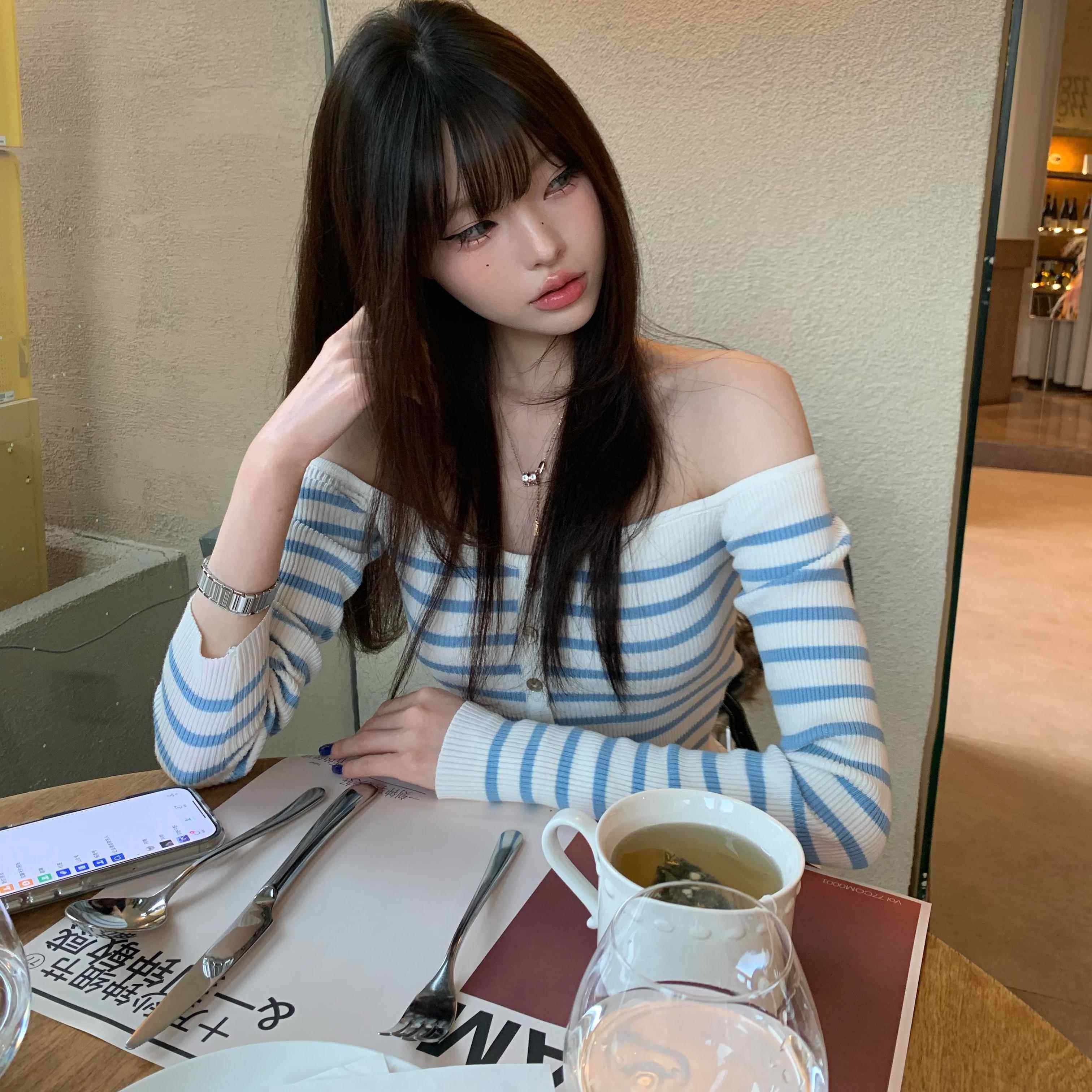 Lovedeath【纯欲陷阱】蓝白条纹针织衫女一字肩修身短款打底上衣,淘宝优惠券,粉丝福利购,淘宝优惠卷