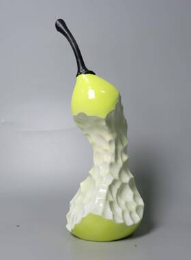 现代意式极简绿色美人梨子摆件样板房茶室书房桌面家居装饰品摆件