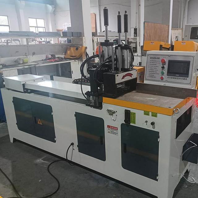 Manufacturer direct supply 455 fully automatic aluminum cutting machine special-shaped aluminum cutting machine high-precision PVC nylon tube cutting equipment