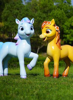 户外卡通动物玻璃钢马雕塑摆件幼儿园公园商场景区游乐场美陈装饰